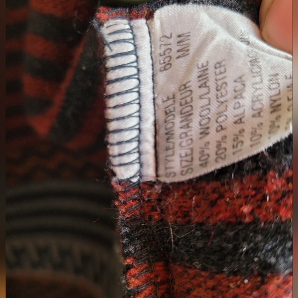 🧥💘HALLMARK CHANNEL - Razzle Dazzle Size M Aztec Wool Jacket💘🧥 - Picture 6 of 8